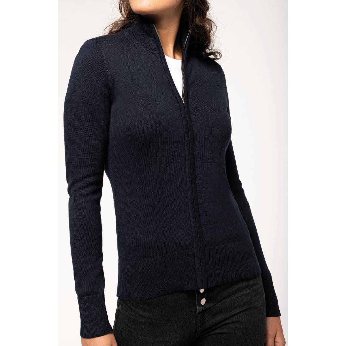 Cardigan Zippé Femme K962 50% coton / 50% acrylique (jauge 12). Coupe cintrée. C